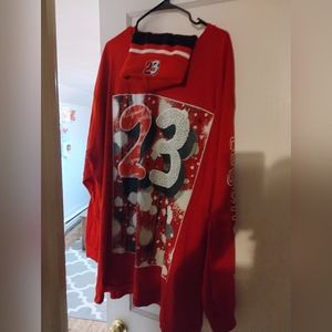 Legenda 23 shirt and hat